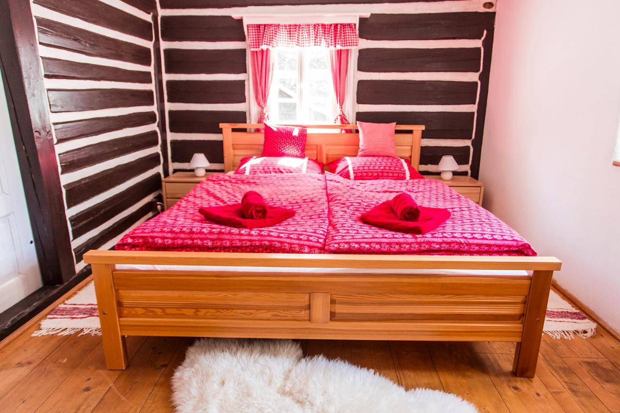 Chalupa Šárka Dolni Dvur Esterno foto