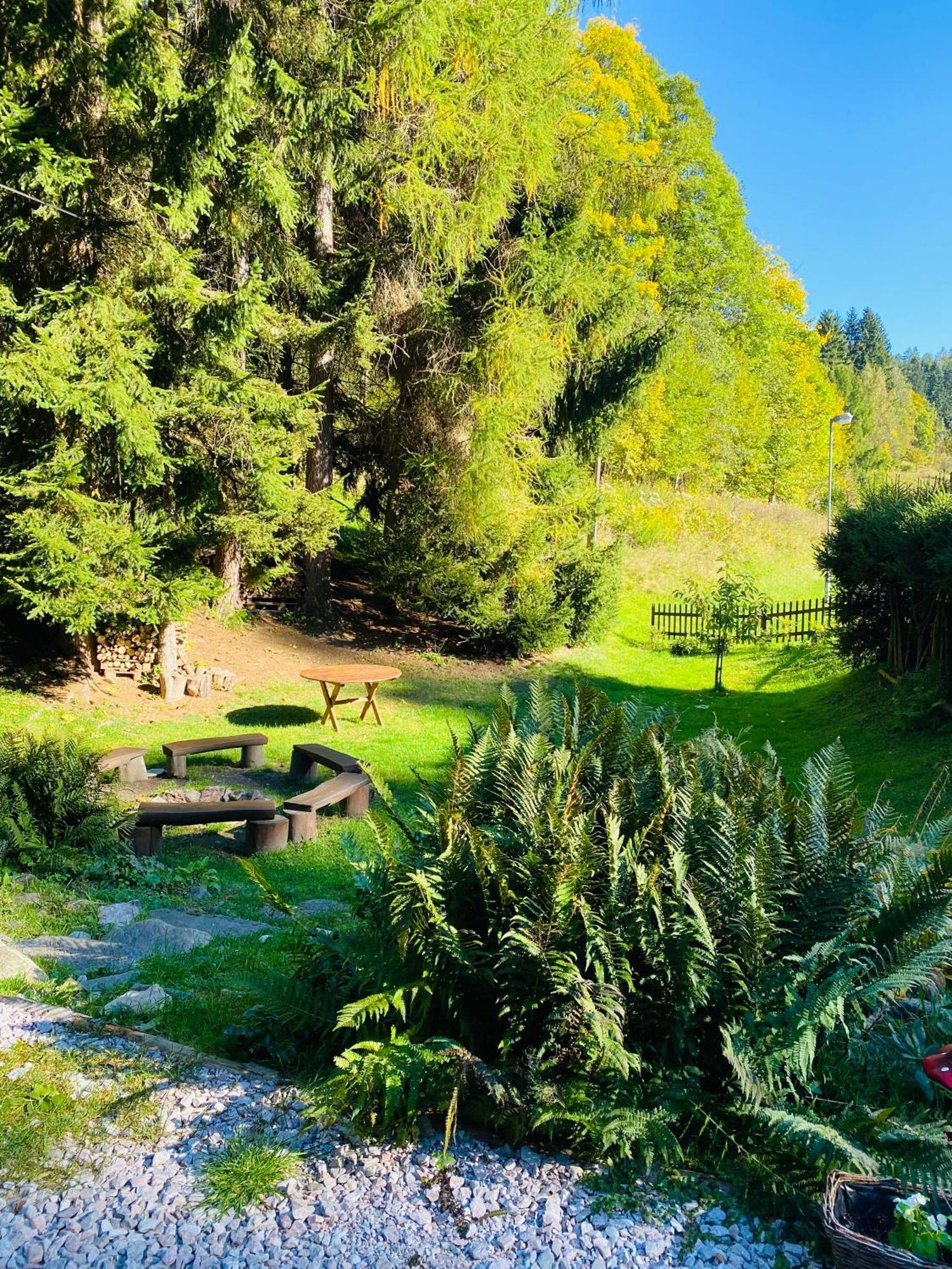 Chalupa Šárka Dolni Dvur Esterno foto